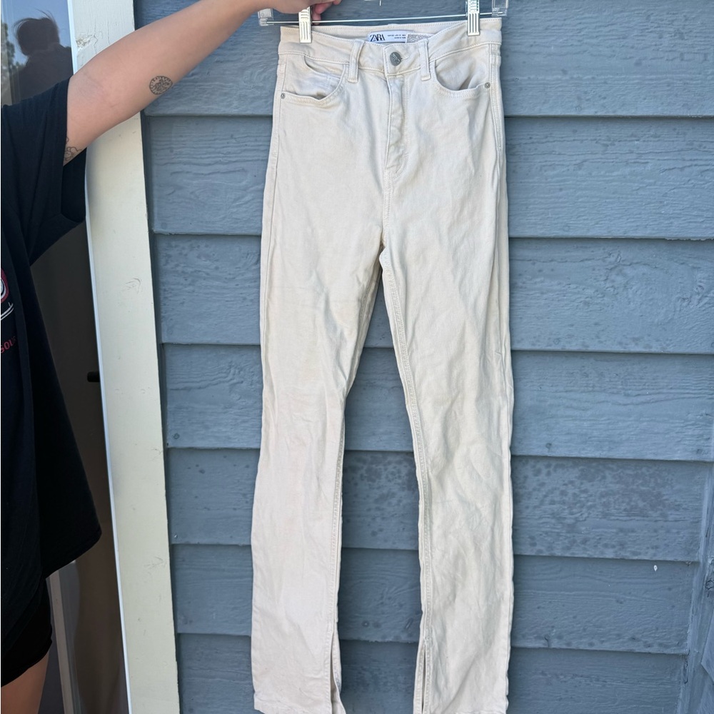 Zara Off-White High-Rise Jeans